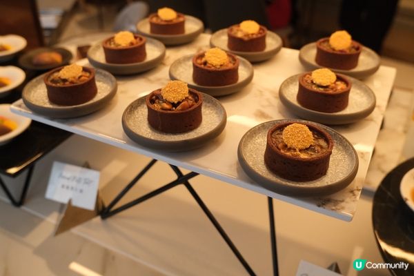 勁多精緻甜品嘅$318 semi buffet