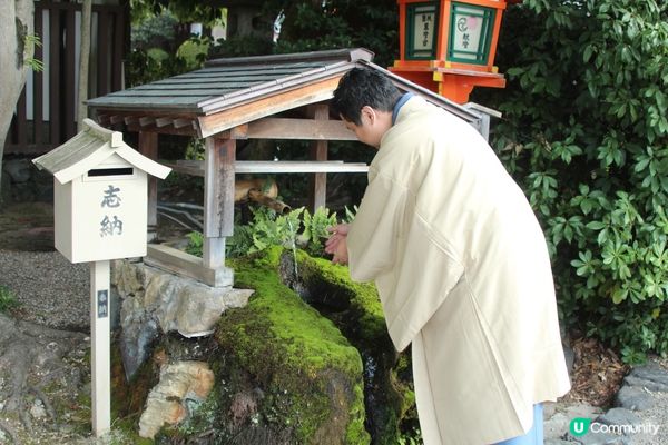 日本大阪旅行，首次體驗和服試穿，在京都神社拍照留念。