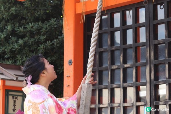 日本大阪旅行，首次體驗和服試穿，在京都神社拍照留念。