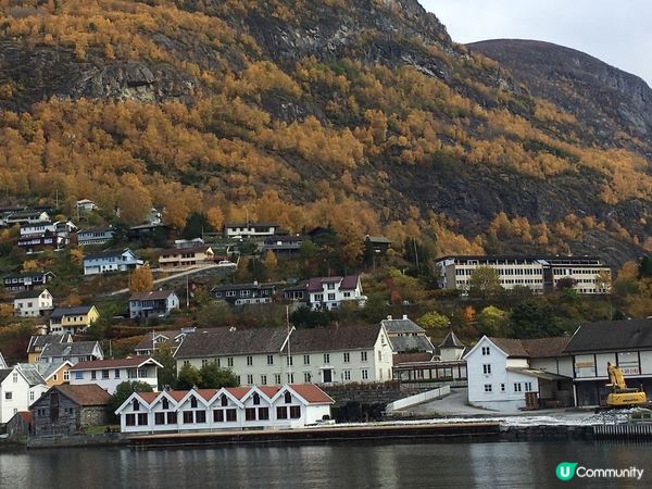 北歐的小木屋很美