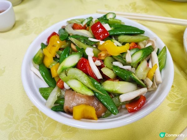 大嶼山寶蓮禪寺齋堂