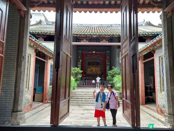 元朗屏山文物徑是香港重要的歷史文化地方，文物徑貫連多幢典型中...