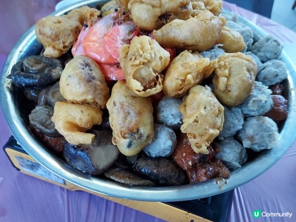 元朗屏山文物徑是香港重要的歷史文化地方，文物徑貫連多幢典型中...