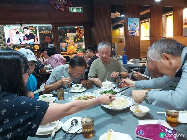 位於沙田大圍顯徑村顯徑商場219號舖。樓面清潔整齊，出菜快 ...