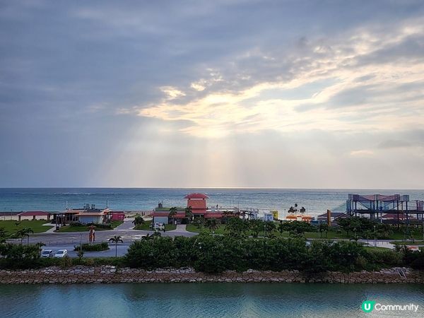 剛剛去左沖繩 真係勁靚 即使朝頭早太陽岩岩出黎 都可以影到靚...