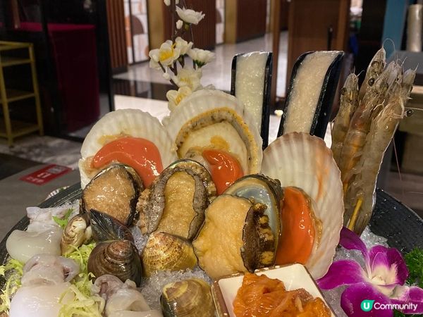 早前同朋友去咗旺角「淥鼎記」打邊爐，餐廳主打無限時任食火鍋放...