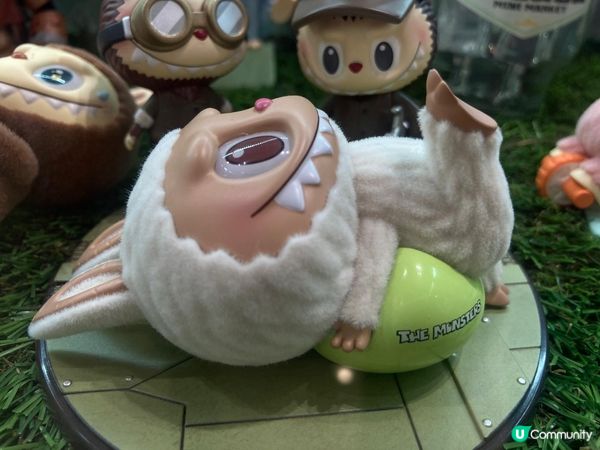 做瑜珈的 Labubu , 好得意呀😍