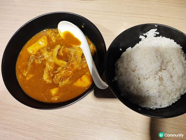 灣仔潮牛腩最正係牛骨湯