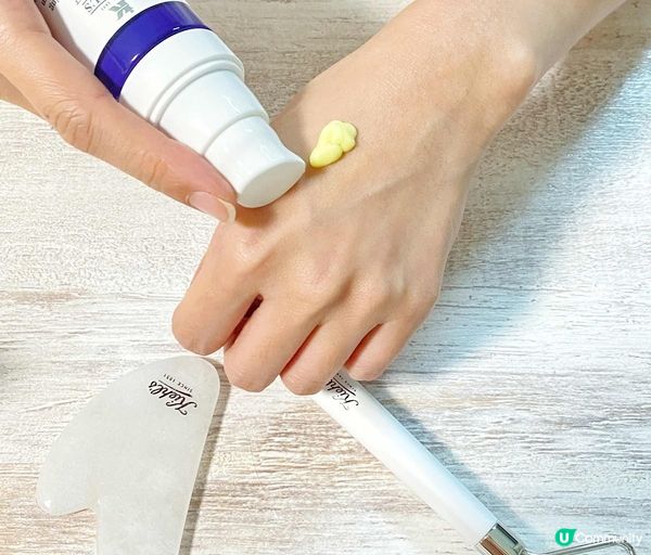 去黃淡紋小幫手 ～ Kiehl’s 的「早C晚A」抗氧再生護膚程序 ～ 用過就會明白