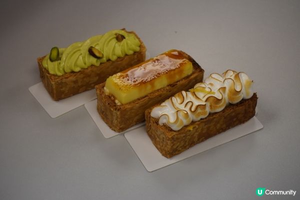 經典草莓吉士拿破崙盒子：