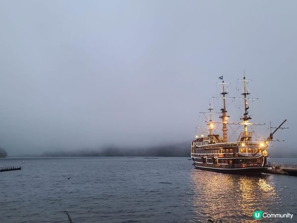 早起的人兒唔使排隊有鳥居影