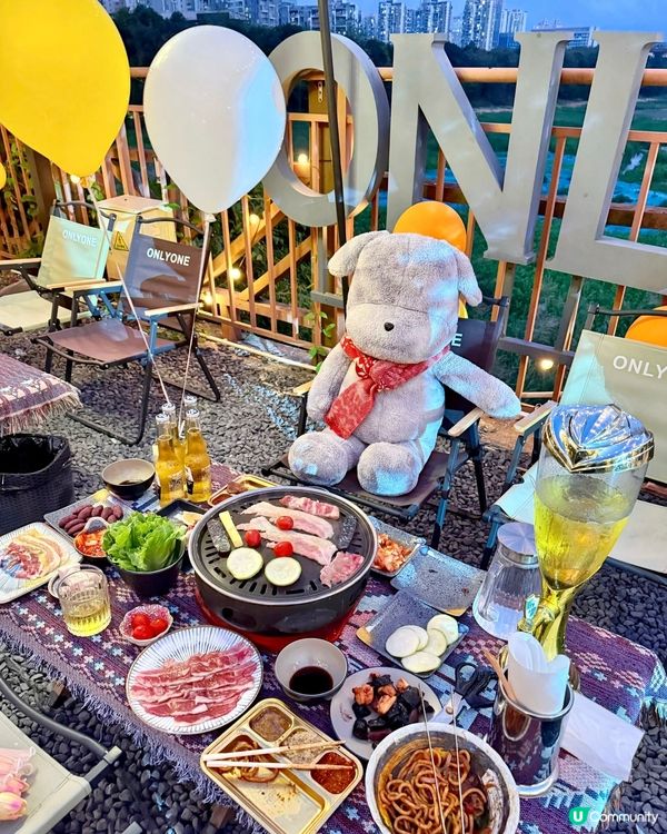 星空下的露營餐廳🏕️  