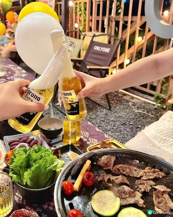 星空下的露營餐廳🏕️  