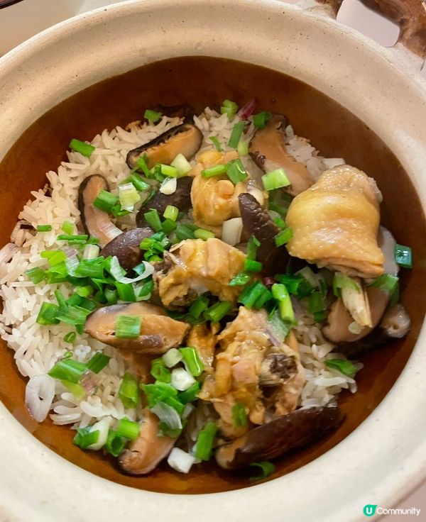 北菇滑雞煲仔飯