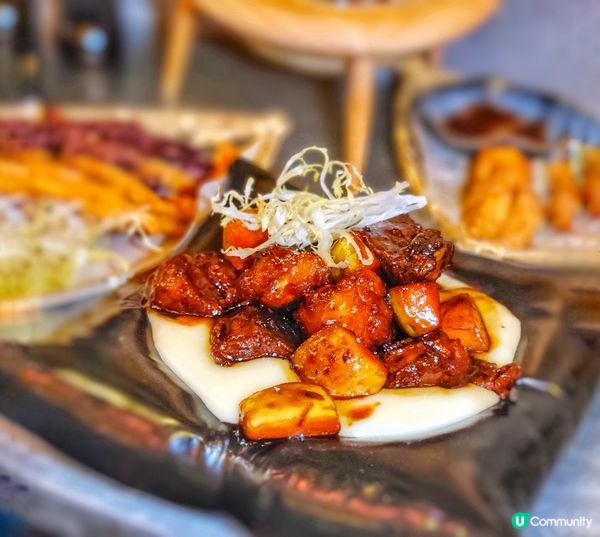 最近炮台山附近新開了一家台灣菜餐廳，位於皇都戲院電廠街對面，...