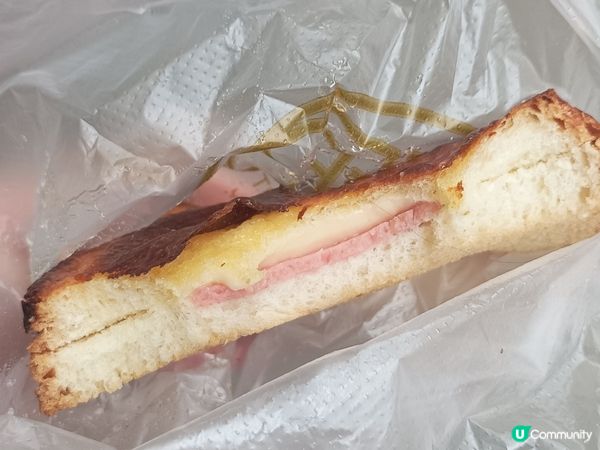 打卡之選：巨型岩燒芝士火腿軟包！