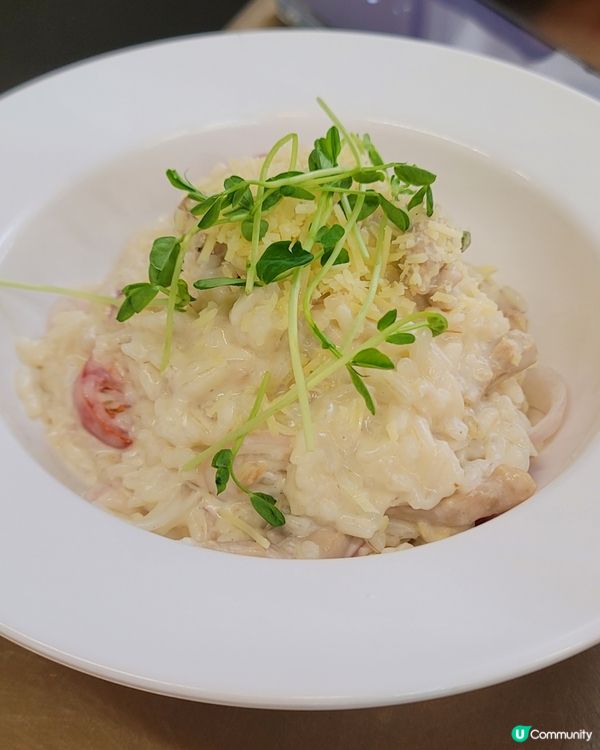 ## 美孚82食lunch😋  人氣爆燈！