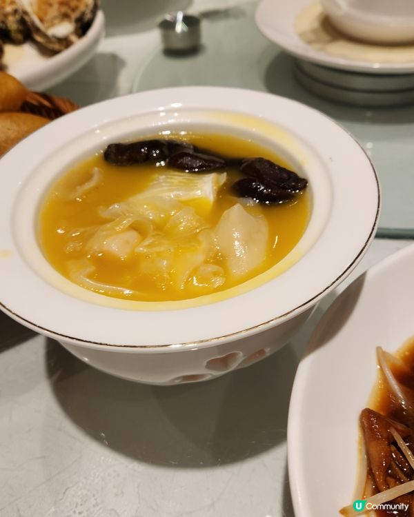 即燉鮑參翅 😋