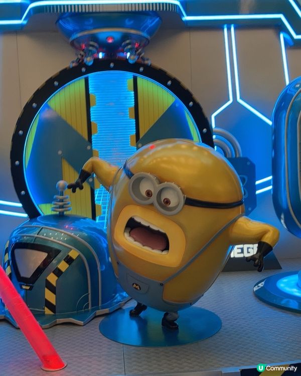 可愛黃色漫畫人物在沙田