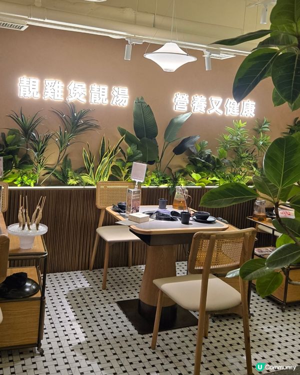 椰子雞煲😋！正到爆！🤤 旺角必食！🐔🥥