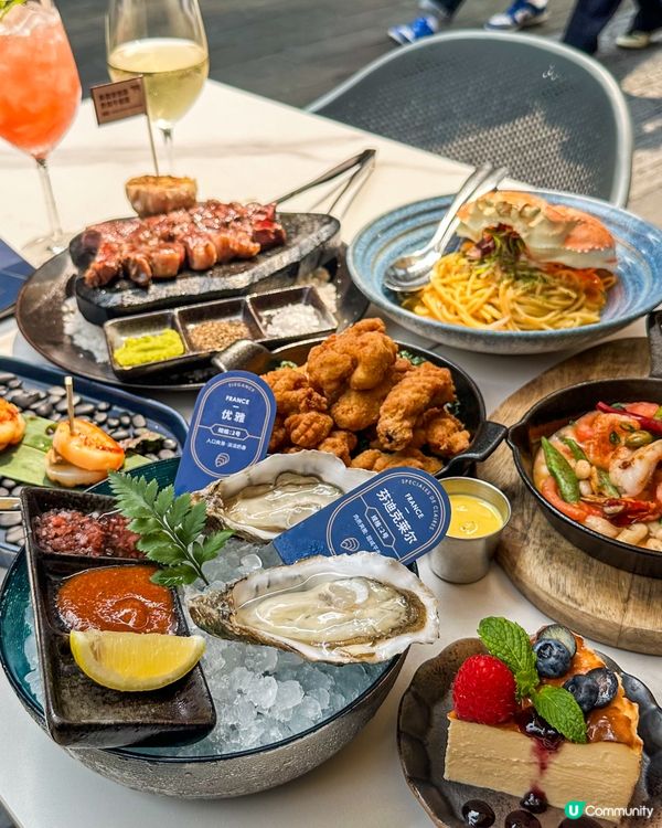 放假去咗深圳行下，揀咗萬象天地呢個大商場，Lunch食左開業...