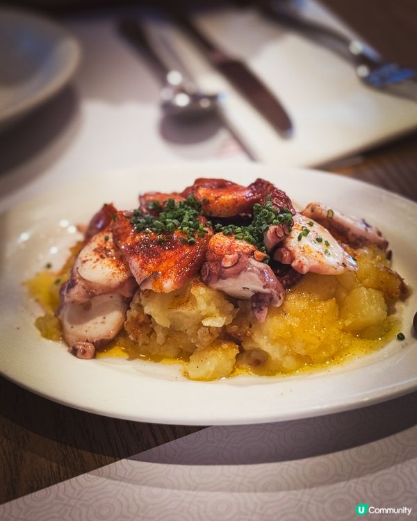 ## 上環🇮🇹餐廳，樓底高企，空間感十足！🤩