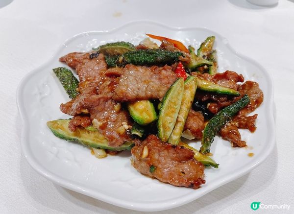 基本上都係一間美食，尤其是佢嘅叉燒夠特色，涼瓜炒牛肉，佢就用...
