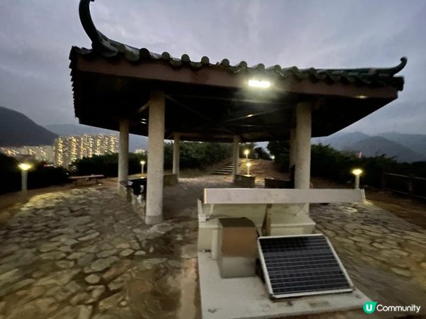 位於東涌觀景山觀景台行上去只需要1小時就可以睇到機場同東涌市...