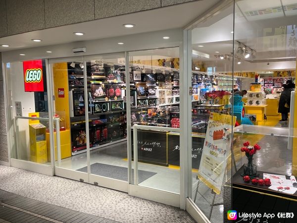 大阪Lego店櫥窗Brick好吸引