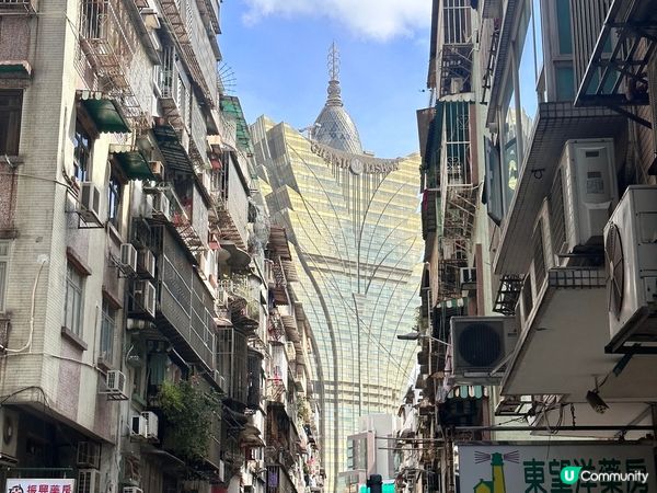 去澳門打卡既地方有好多，大三巴、澳門旅遊塔、葡京酒店都係必去...