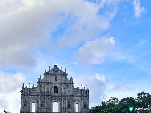 去澳門打卡既地方有好多，大三巴、澳門旅遊塔、葡京酒店都係必去...
