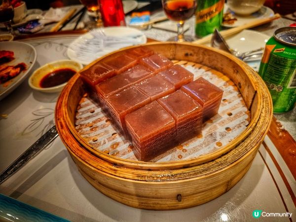 長沙灣廣場翠湖，我地成12圍，食咗個中式餐大概9道菜吧，唔錯...