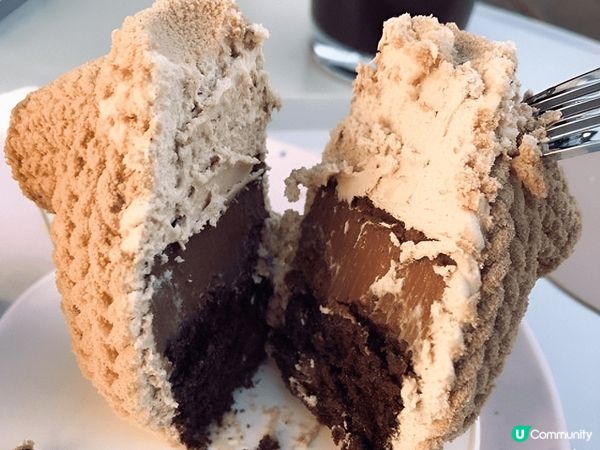 位於梨泰園解放村嘅 Le Montblanc，佢哋嘅毛線球蛋...