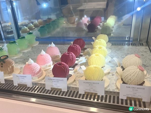 位於梨泰園解放村嘅 Le Montblanc，佢哋嘅毛線球蛋...