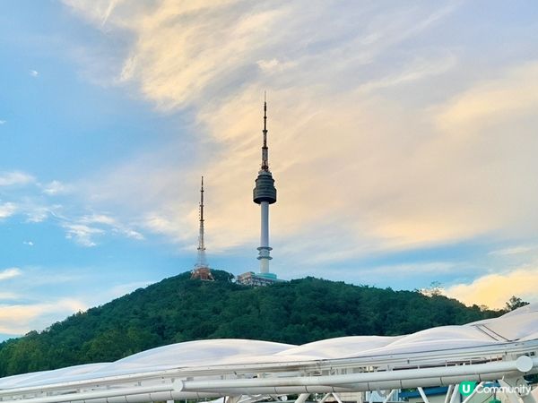 位於梨泰園解放村嘅 Le Montblanc，佢哋嘅毛線球蛋...