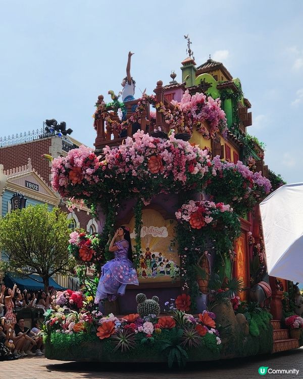 迪士尼花車巡遊夢幻打卡地點💕