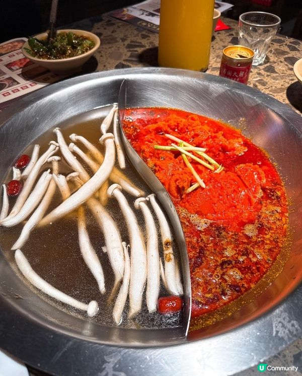 地道四川麻辣火鍋