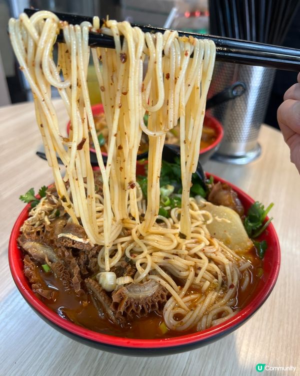 勁夰分米線夠酸唔太辣