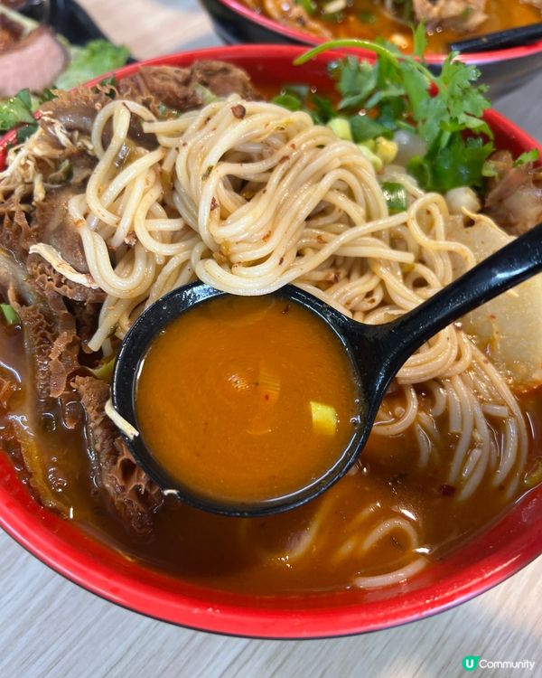 勁夰分米線夠酸唔太辣