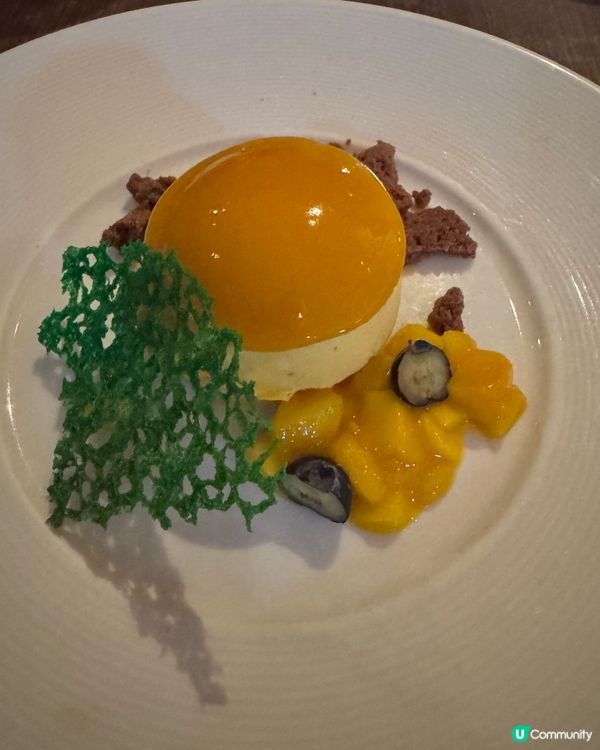 迷人的尖東海旁西餐