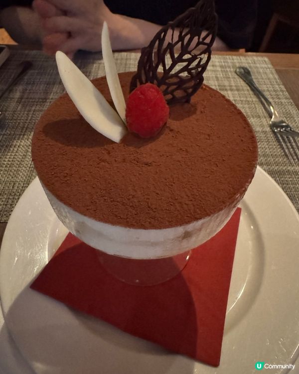 迷人的尖東海旁西餐