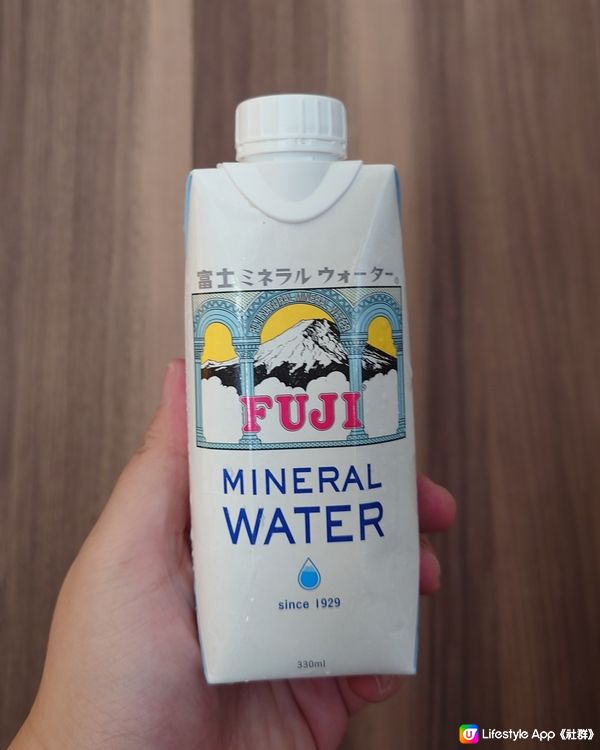 第一次飲日本既盒裝水 佢同膠樽裝水有咩分別？