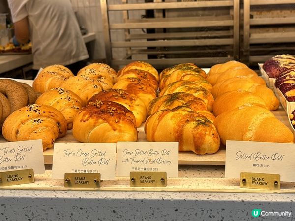 呢間舖頭出品嘅鹽可頌我會稱之為豬仔包,估唔到有四款咁多唔同嘅...