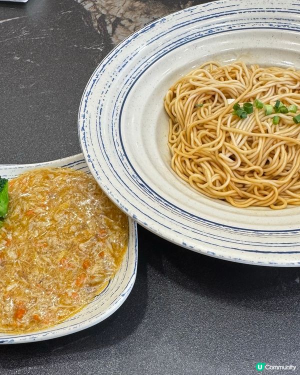 老字號的蟹粉拌麵