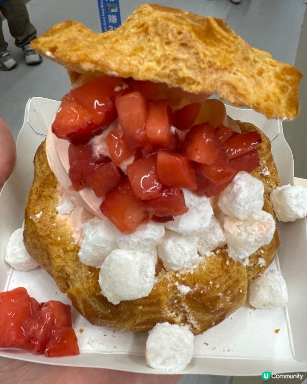 🍓🍓🍓 草莓季限定！新地配麻糬泡芙 🤤🤤🤤