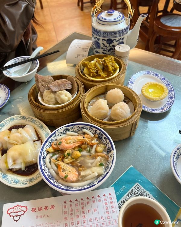 【廣州美食之旅:飲早茶與啫啫煲的絕妙體驗】