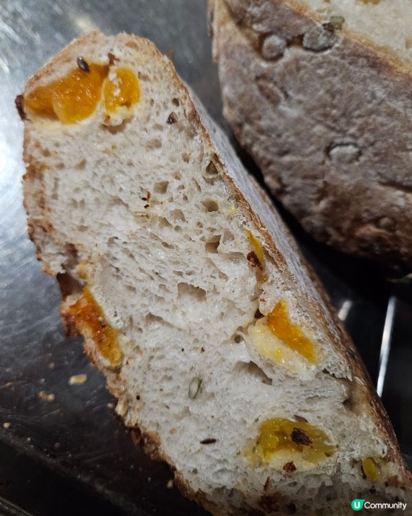 桃子Bakery買一送一麵包