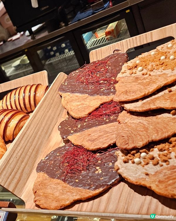 桃子Bakery買一送一麵包