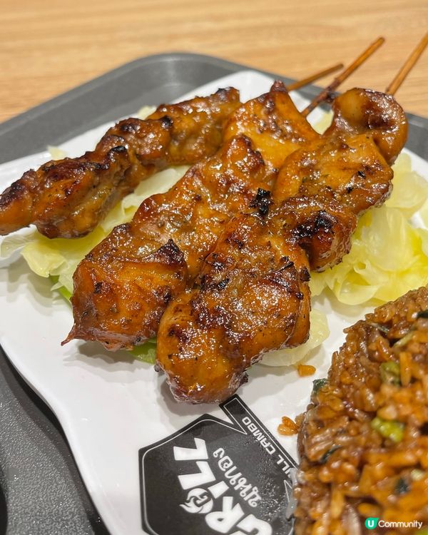 性價比高炭烤雞串燒配炒飯