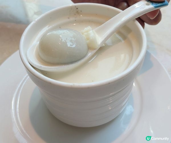 蛋白杏仁茶湯圓